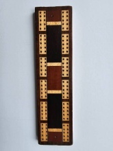 Vintage Mahogany Cribbage Board - VMC45