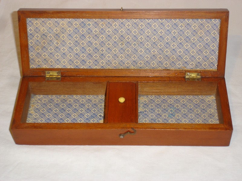 Edwardian Inlaid Cribbage Box