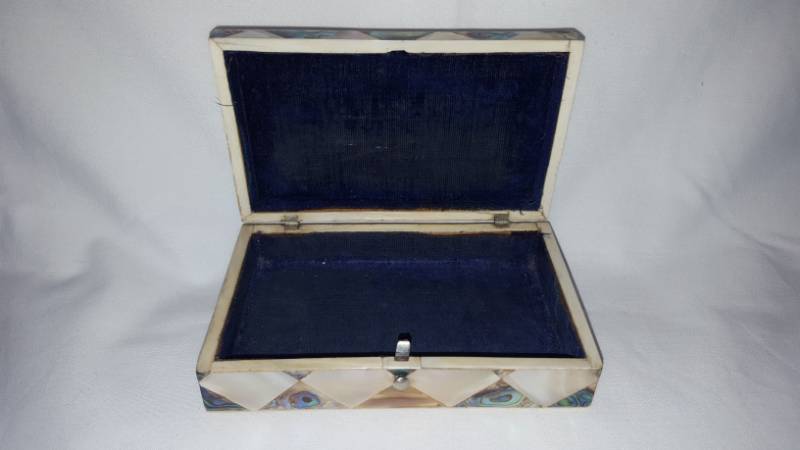 Large Victorian Quilted Mother of Pearl & Abalone Box